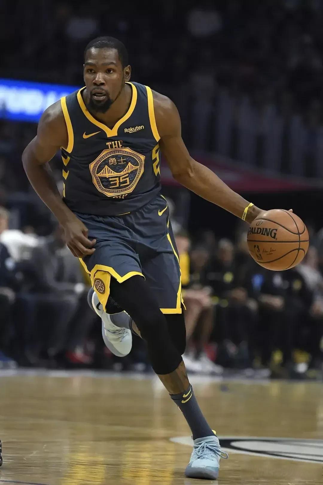 闹的那一个 闹的那一个