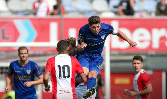 上夺得银牌 上夺得银牌