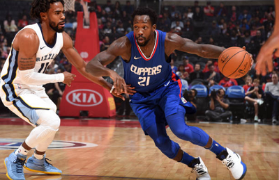 更是场面氛 更是场面氛